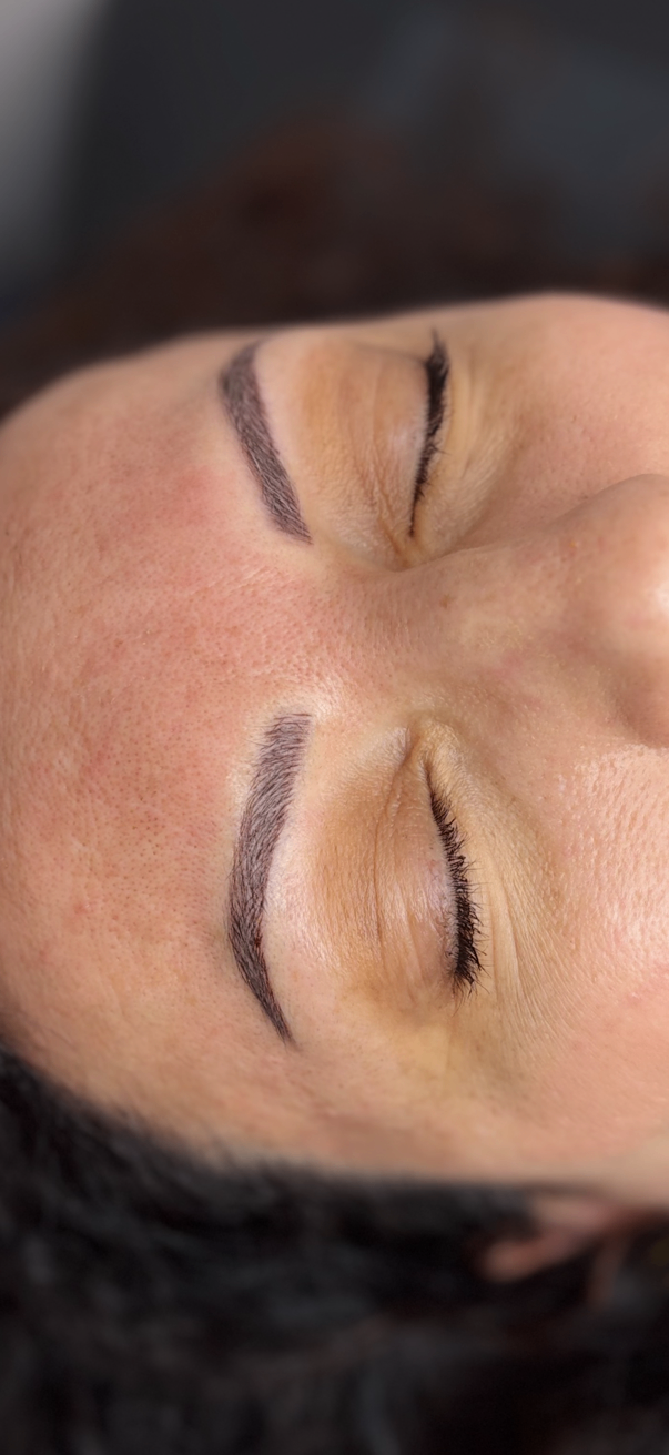 Micropigmentación de cejas